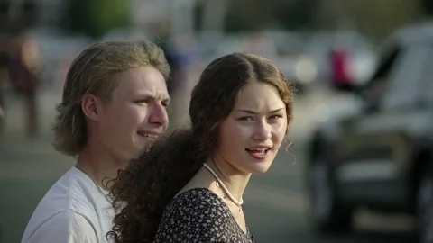 Spectators watching parade, in slow motion. Stock-Footage 162639842