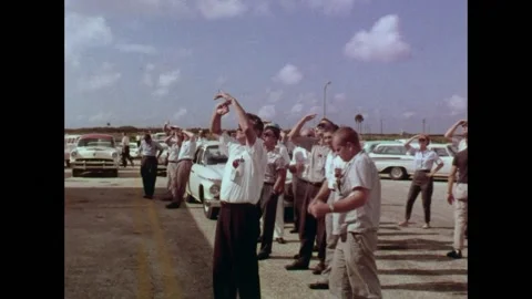 Spectators watching space launch of Gemini rocket Video stock 263445432