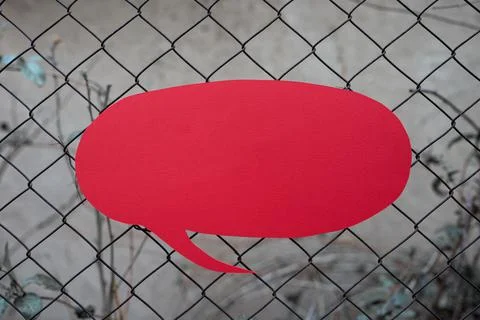 Speech Bubble With Important Informations Placed In Front Of Net. Dialogue Foto stock