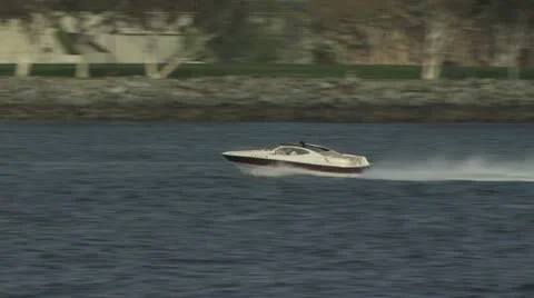 Speed Boat In A Marina 스톡 동영상 19183102