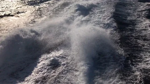 Speedboat power wake Stockbeeldmateriaal 112253568