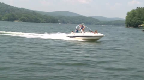 Speedboat pulling a float (5 of 5) Stock-Footage 10683638