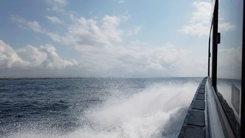 Speedboat ride on the Ocean 스톡 동영상 125903952