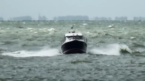  Speedboat on the waves Video stock 84878366