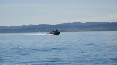 Speeding boat in slow mo Vídeos de archivo 122233426