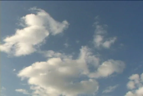 Speeding Up The Clouds 動画素材 351371