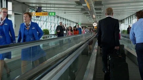Speedwalk at the airport Video stock 76728603