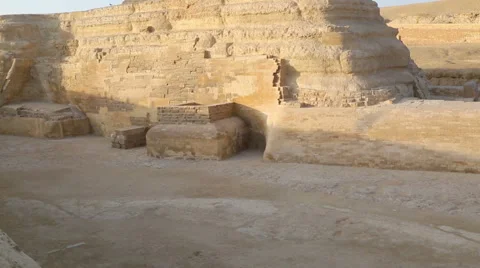 Sphinx and Cheops pyramid in Giza Cairo Egypt Vidéo 46074024