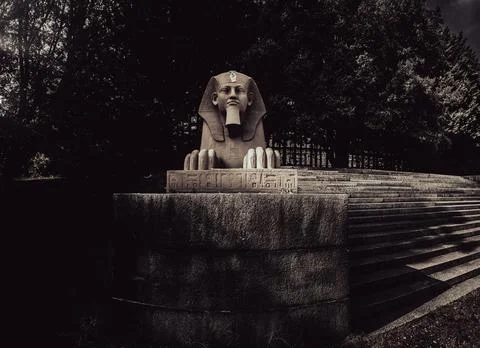 Sphinx Statue in Greyscale 写真素材