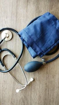 Sphygmomanometer and stethoscope for evaluation Stock Photos