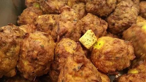 SPICY CRISPY VEGETABLE PAKORAS Video stock 74411385