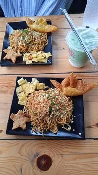 Spicy Noddle Фото