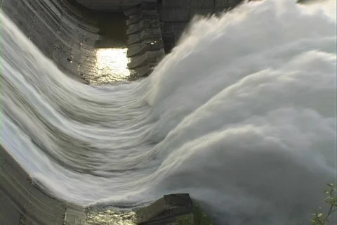 Spillway 2 Video stock 331369