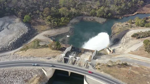 Spillway and shutter gate of concrete hydro dam at Jindabyne lake 4k. Stock Footage 153500608