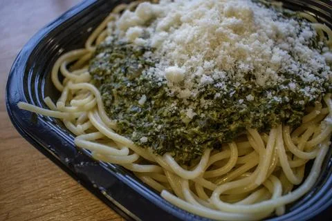 Spinach spaghetti delight Stock Photos