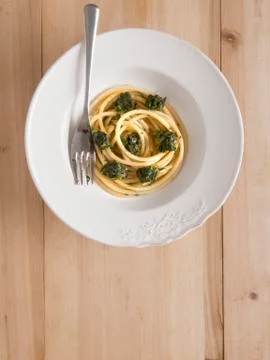 Spinach spaghetti pasta Stock Photos
