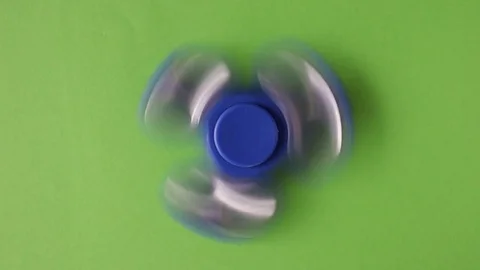 Spinner On Green 스톡 동영상 77343043