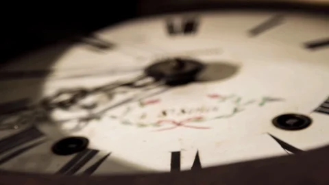 Spinning clock timelapse 動画素材 93536321