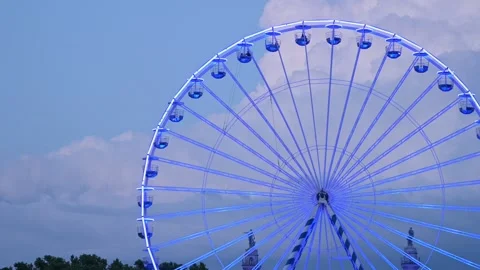 Spinning Ferris Wheel Structure with Glowing Lights Video stock 319826722