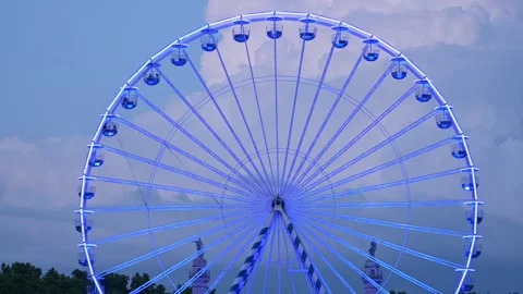 Spinning Ferris Wheel Structure with Glowing Lights Video stock 319826768