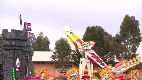 Spinning ride at a carnival Video stock 280293259