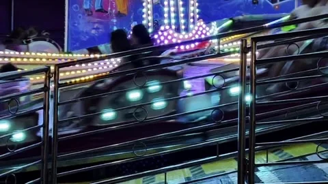 Spinning ride at a county fair Stockbeeldmateriaal 252546841