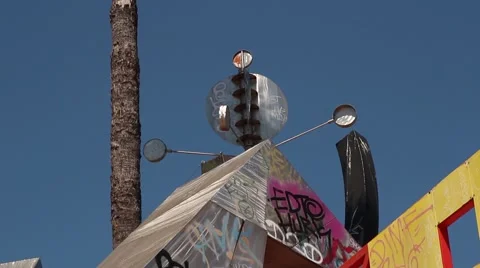 Spinning Sculpture Stock-Footage 67639293