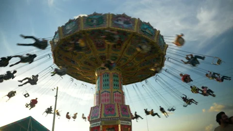 Spinning Swing Ride 스톡 동영상 153499661