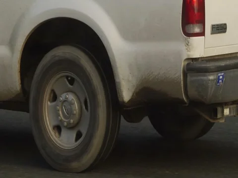 Spinning tires Vidéo 1807766