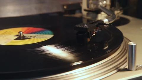 Spinning Vintage Record Player Vidéo 112350877