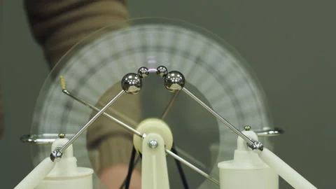 Spinning Wimshurst machine induces a small lightning bolt. Stock Footage 127409675