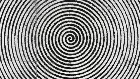 spiral hypnotic wheel