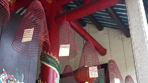 Spiral incense burning at the Cantonese Assembly Hall in Hoi An, Vietnam Stock Footage 237700964