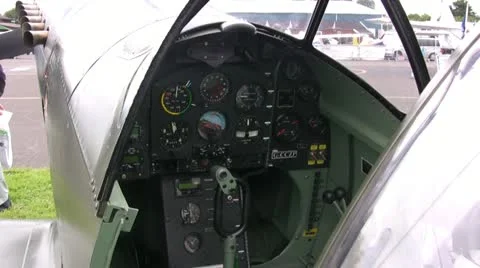 Spitfire Cockpit 스톡 동영상 12748292