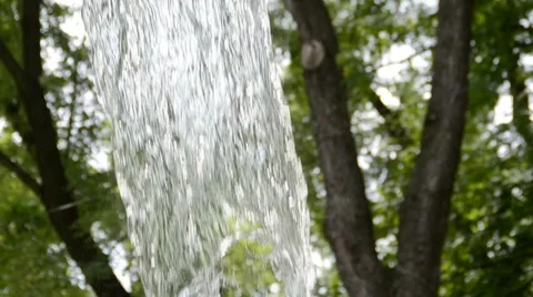 Splash of blue water. slow motion. Video stock 8519363