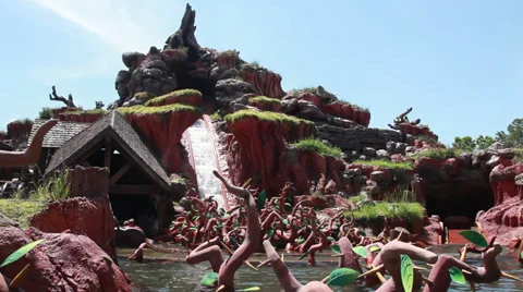 Splash Mountain 30 fps 1 Vídeo Stock 39047308
