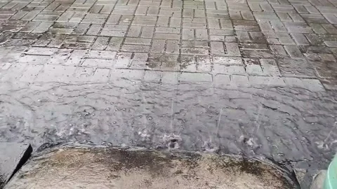 Splashes of raindrops fell Stock Footage 276683739