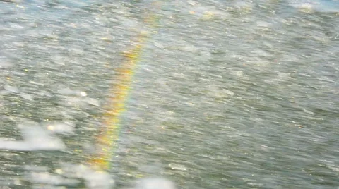 Splashes of water from the boat and rainbow 库存影片 41277403