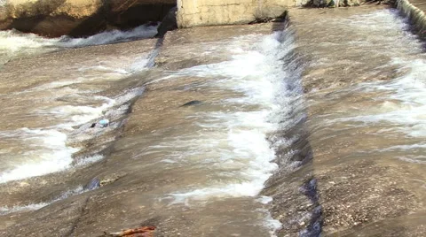 Splashing Water 動画素材 995442