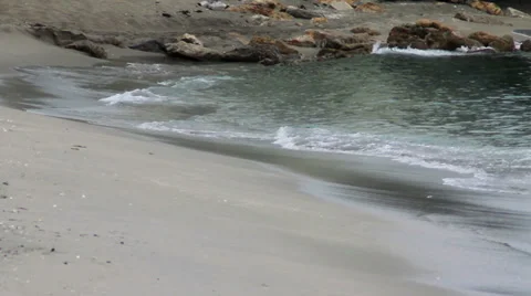 Splashing Waves - Beach Cove 動画素材 35365060