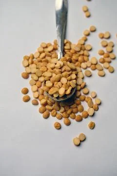 Split Chana Dal Angled Top View Texture on White Defocus Background Macro P.. 스톡 사진