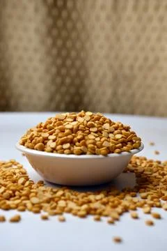 Split Chana Dal in Bowl Front View Texture with Defocus Background Macro Ph.. 스톡 사진