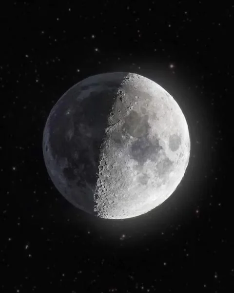 Split globe  both sides turning in opposite ways Stock Footage 163394571