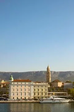 Split harbor on sunny day Foto stock