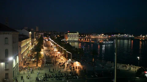 Split promenade Stock Footage 33099242