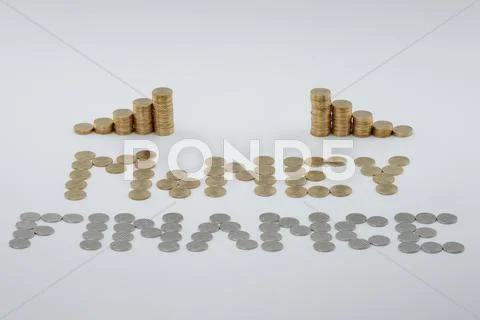 Split step pile of gold coins Stock Photos