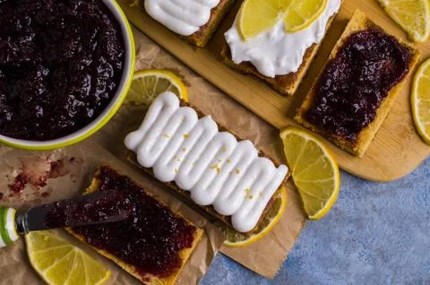 Sponge cake with jam 스톡 사진