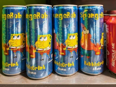 SpongeBob SquarePants Pineapple Bubble Drink Canned Beverages Foto stock