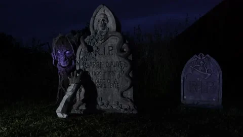 Spooky haloween graveyard Stock Footage 199039298