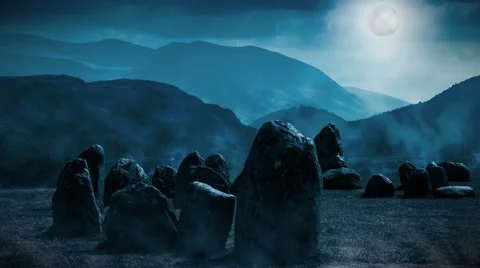 Spooky stone circle at night with mist (motion graphic) 動画素材 55818595
